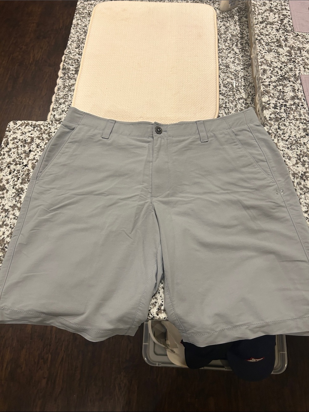 Men's Under Armour Gray Performance Golf Shorts 38